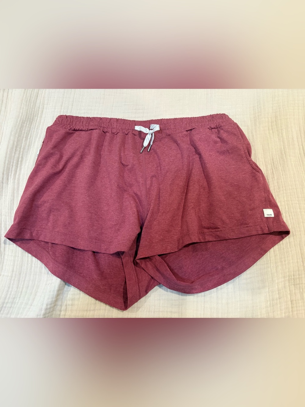 Vuori Ponto Performance Shorts Red Size XL Knit Athletic Gym Women’s